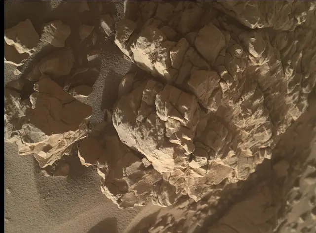 Sol 4584: Mars Hand Lens Imager (MAHLI)
