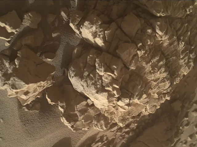 Sol 4584: Mars Hand Lens Imager (MAHLI)