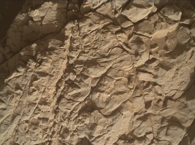 Sol 4584: Mars Hand Lens Imager (MAHLI)