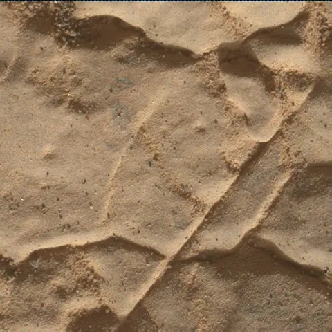 Sol 4586: Mars Hand Lens Imager (MAHLI)