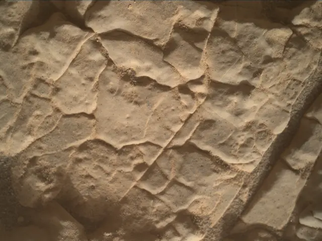 Sol 4586: Mars Hand Lens Imager (MAHLI)