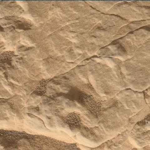 Sol 4586: Mars Hand Lens Imager (MAHLI)