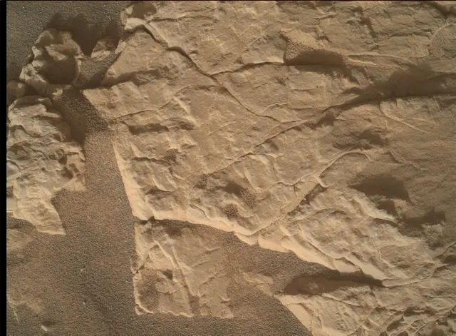 Sol 4586: Mars Hand Lens Imager (MAHLI)