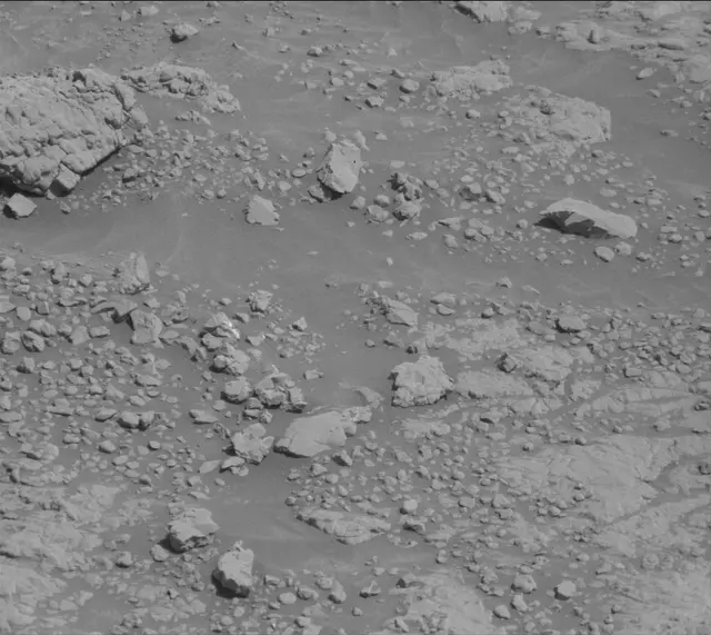 Sol 4587: Mast Camera (Mastcam)