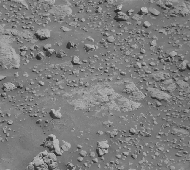 Sol 4587: Mast Camera (Mastcam)