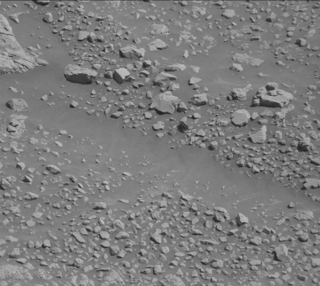 Sol 4587: Mast Camera (Mastcam)