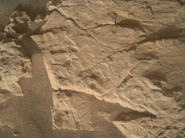 Sol 4587: Mars Hand Lens Imager (MAHLI)