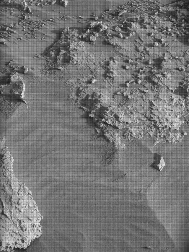 Sol 4588: Mast Camera (Mastcam)