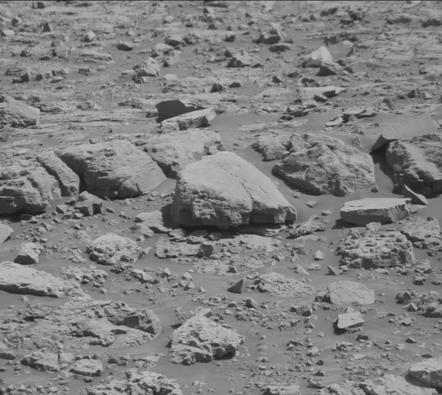Sol 4588: Mast Camera (Mastcam)