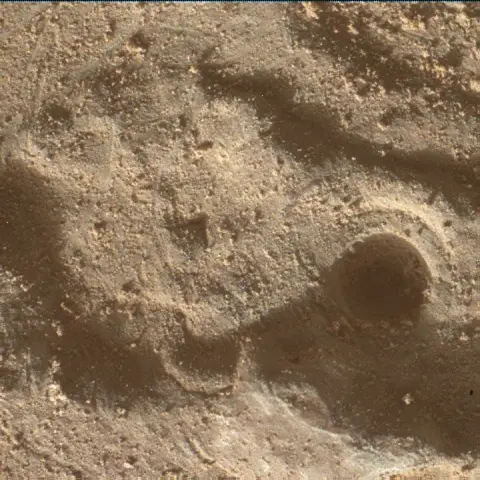 Sol 4590: Mars Hand Lens Imager (MAHLI)