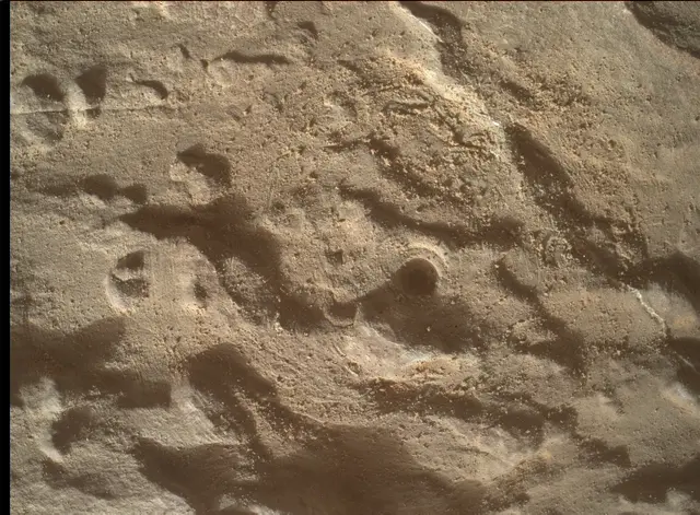 Sol 4590: Mars Hand Lens Imager (MAHLI)