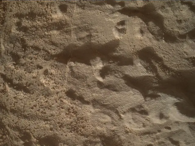 Sol 4590: Mars Hand Lens Imager (MAHLI)