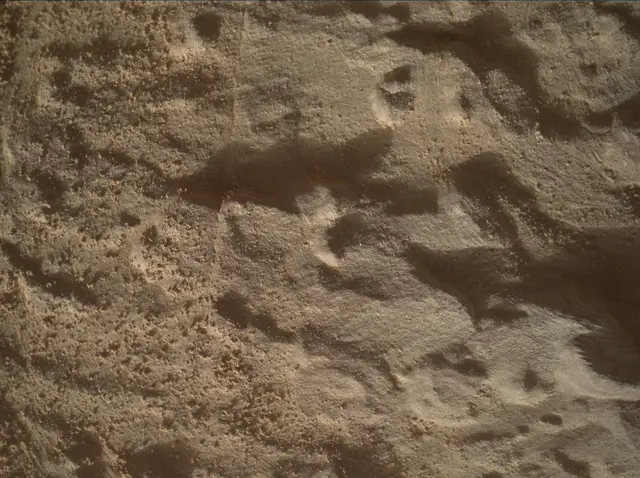 Sol 4590: Mars Hand Lens Imager (MAHLI)