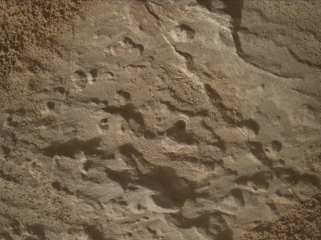 Sol 4590: Mars Hand Lens Imager (MAHLI)