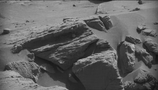 Sol 4593: Mast Camera (Mastcam)