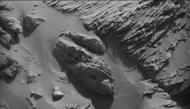 Sol 4593: Mast Camera (Mastcam)