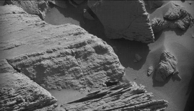 Sol 4593: Mast Camera (Mastcam)