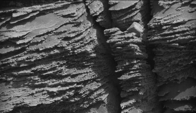 Sol 4593: Mast Camera (Mastcam)