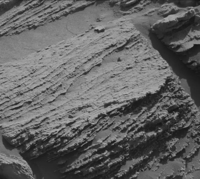Sol 4593: Mast Camera (Mastcam)