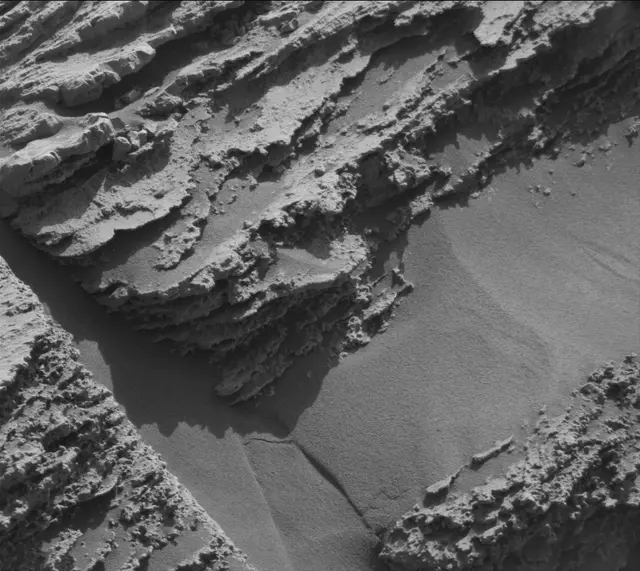 Sol 4593: Mast Camera (Mastcam)