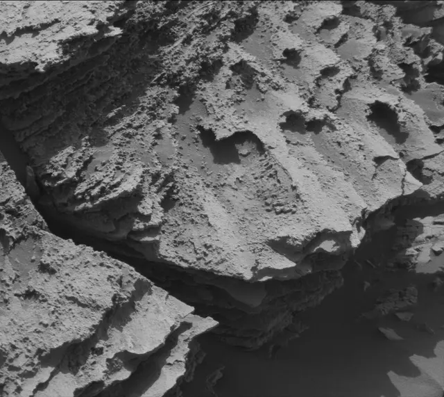 Sol 4593: Mast Camera (Mastcam)