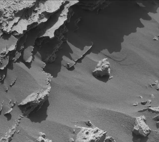 Sol 4593: Mast Camera (Mastcam)