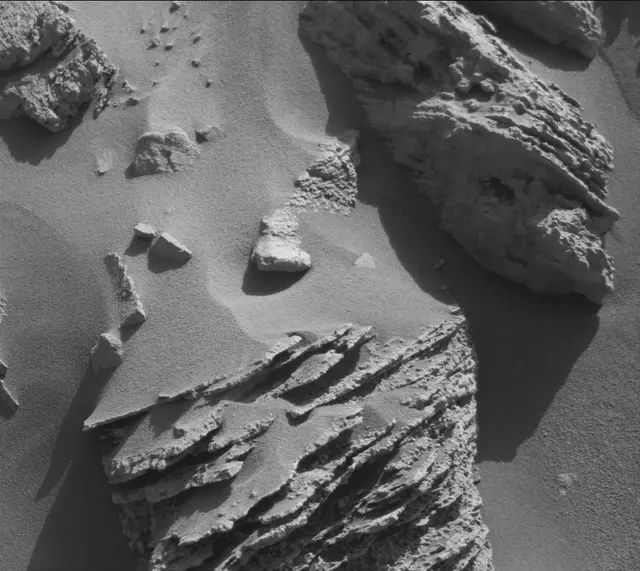 Sol 4593: Mast Camera (Mastcam)