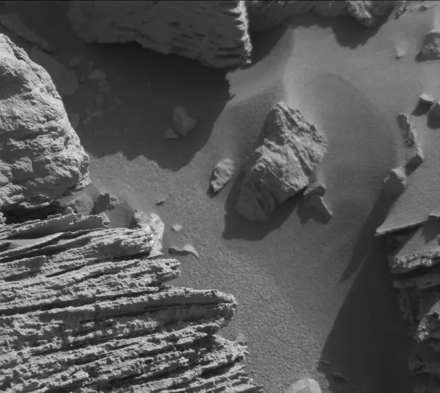 Sol 4593: Mast Camera (Mastcam)