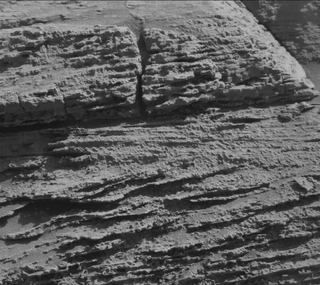 Sol 4593: Mast Camera (Mastcam)