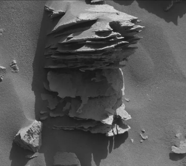 Sol 4593: Mast Camera (Mastcam)