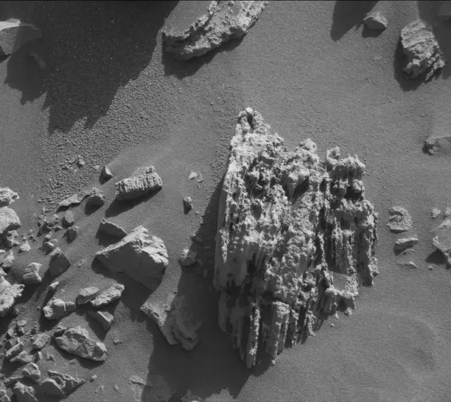 Sol 4593: Mast Camera (Mastcam)