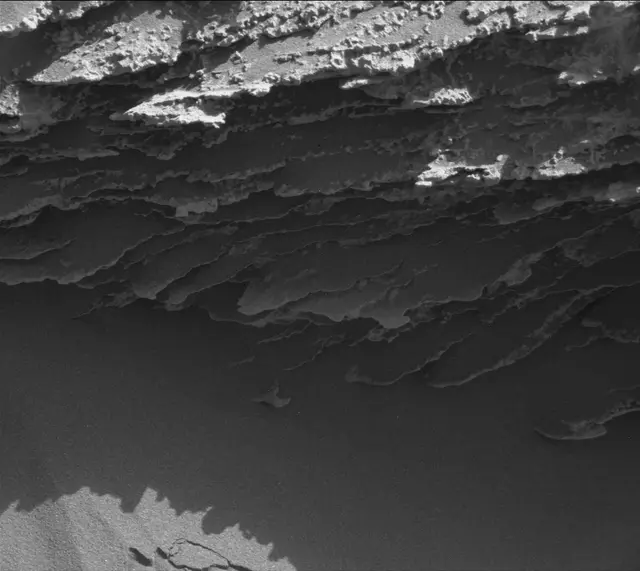 Sol 4593: Mast Camera (Mastcam)