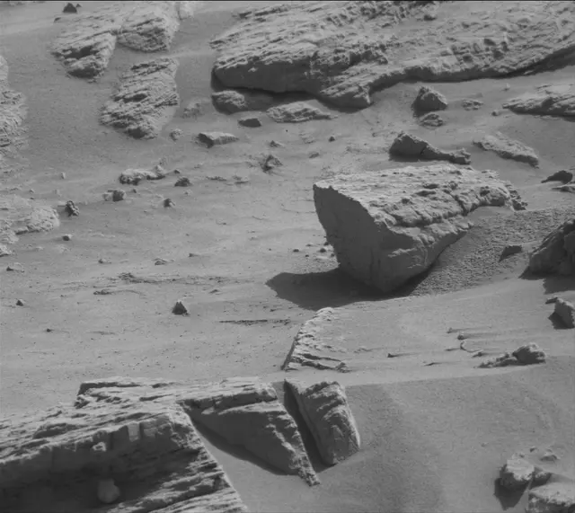 Sol 4593: Mast Camera (Mastcam)