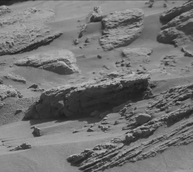 Sol 4593: Mast Camera (Mastcam)