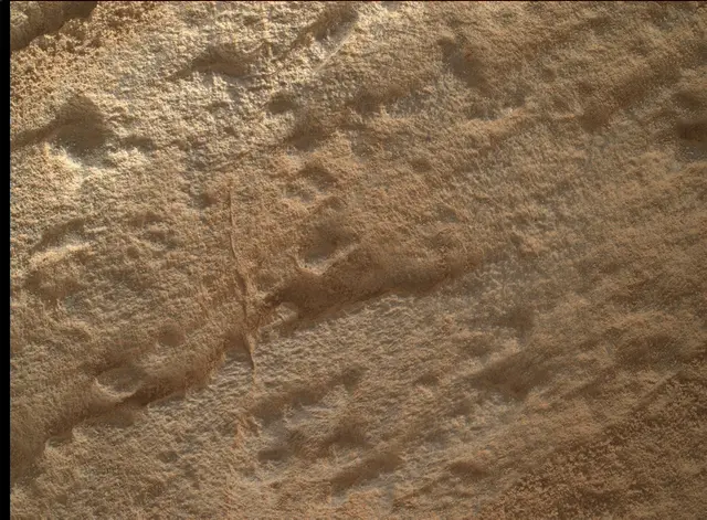 Sol 4593: Mars Hand Lens Imager (MAHLI)