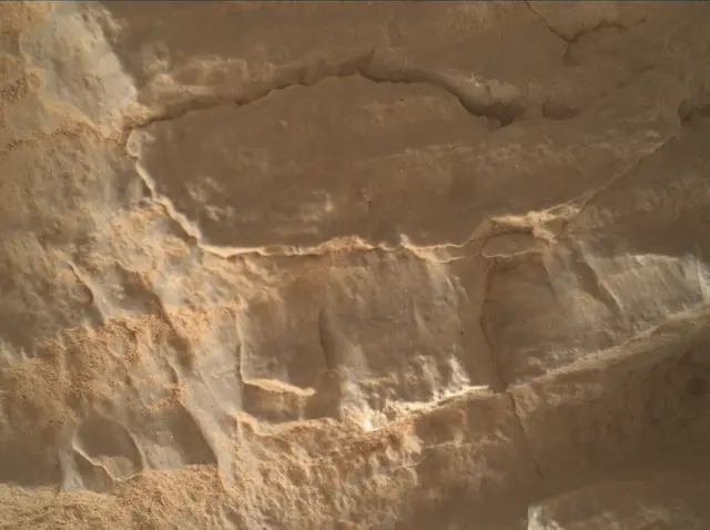 Sol 4593: Mars Hand Lens Imager (MAHLI)