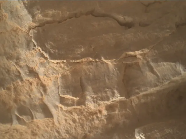 Sol 4593: Mars Hand Lens Imager (MAHLI)