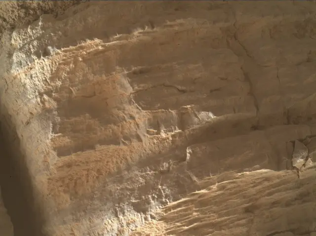 Sol 4593: Mars Hand Lens Imager (MAHLI)