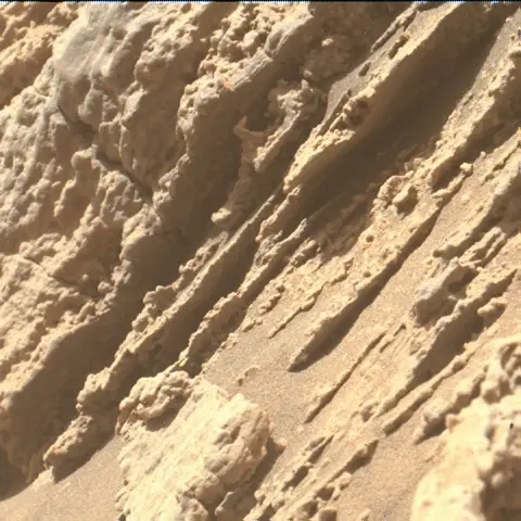 Sol 4593: Mars Hand Lens Imager (MAHLI)