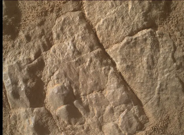 Sol 4595: Mars Hand Lens Imager (MAHLI)