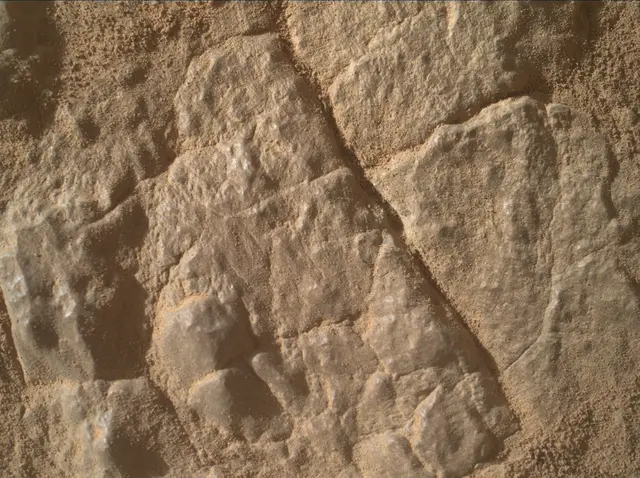 Sol 4595: Mars Hand Lens Imager (MAHLI)