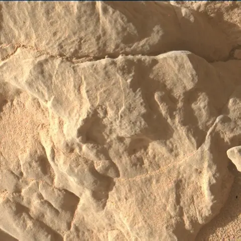 Sol 4595: Mars Hand Lens Imager (MAHLI)