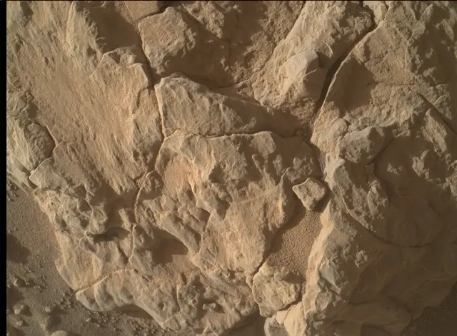 Sol 4595: Mars Hand Lens Imager (MAHLI)