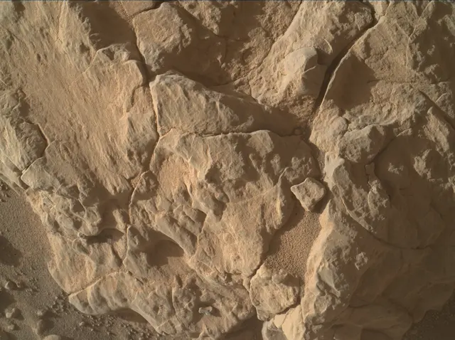 Sol 4595: Mars Hand Lens Imager (MAHLI)