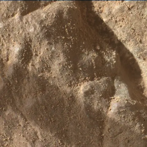 Sol 4595: Mars Hand Lens Imager (MAHLI)