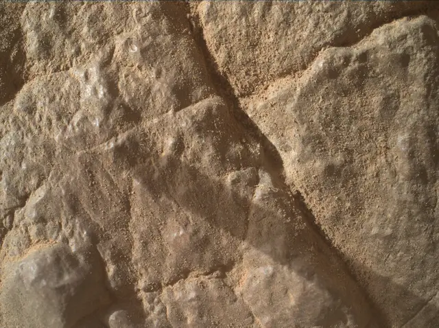 Sol 4595: Mars Hand Lens Imager (MAHLI)
