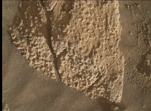 Sol 4597: Mars Hand Lens Imager (MAHLI)