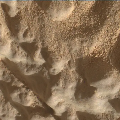 Sol 4597: Mars Hand Lens Imager (MAHLI)