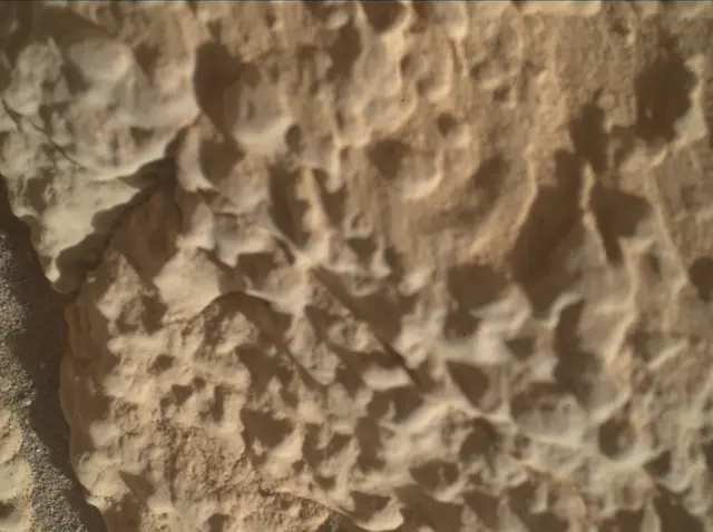 Sol 4597: Mars Hand Lens Imager (MAHLI)
