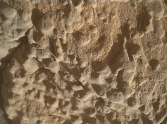 Sol 4597: Mars Hand Lens Imager (MAHLI)